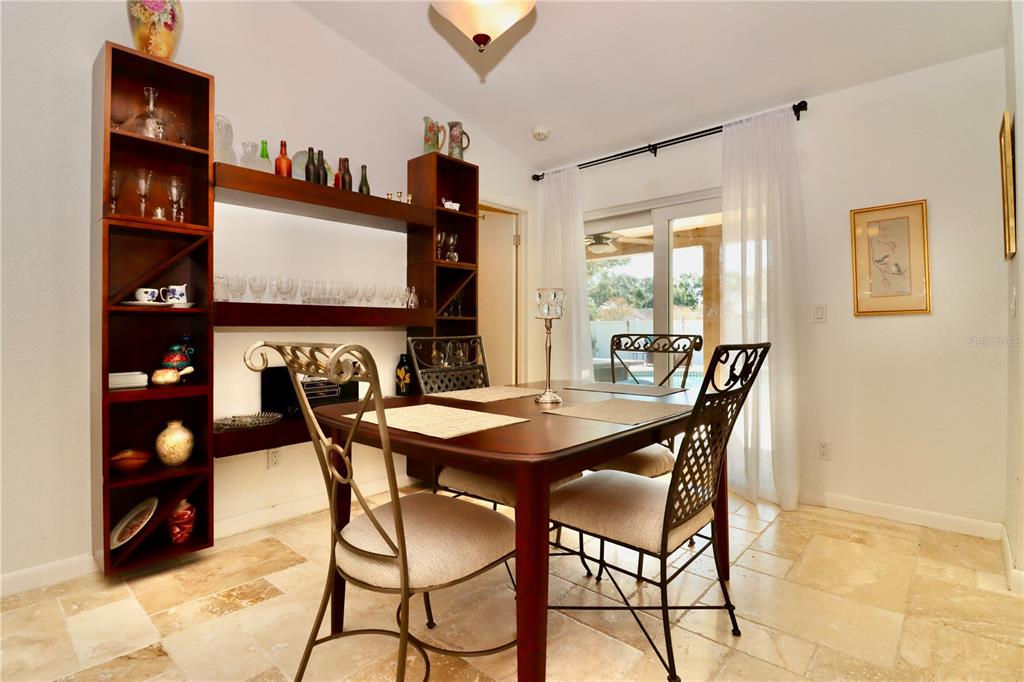 9200 Walsingham Road Largo, FL 33773 - Photo 15 of 41 Gallery Image 15