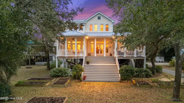 $1,875,000 | 116 Southwest Yacht Drive, Oak Island, NC 28465