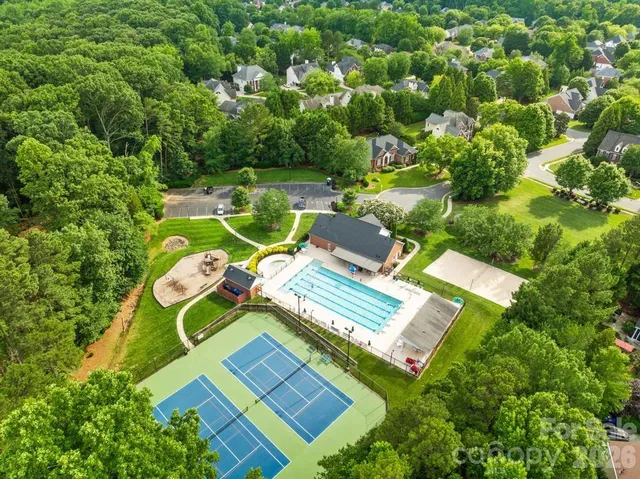 $830,000 | 9514 Hayenridge Court, Huntersville, NC 28078