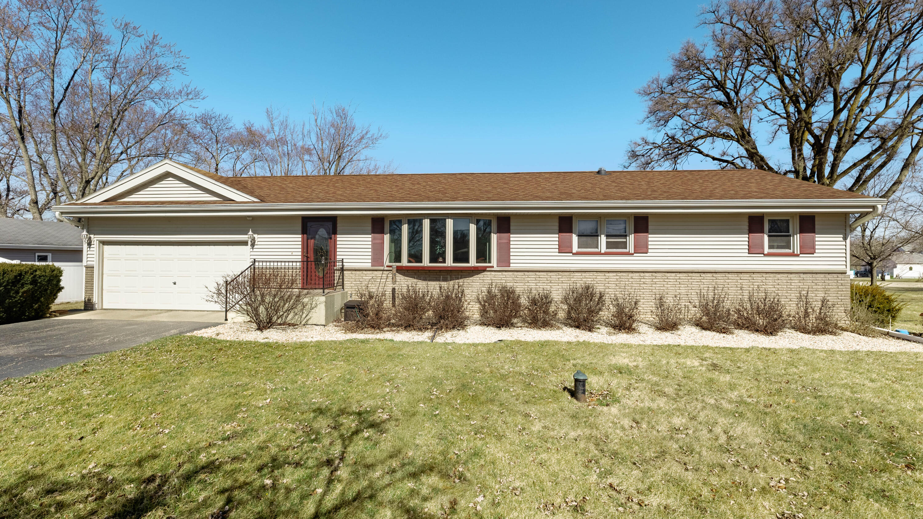 24206 89th Street Salem Lakes, WI 53168 - Photo 1 of 1 Move in Ready!