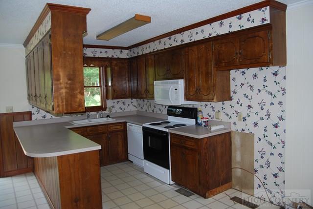 355 Harold Road Sparta, NC 28675 - Photo 8 of 32 Gallery Image 8