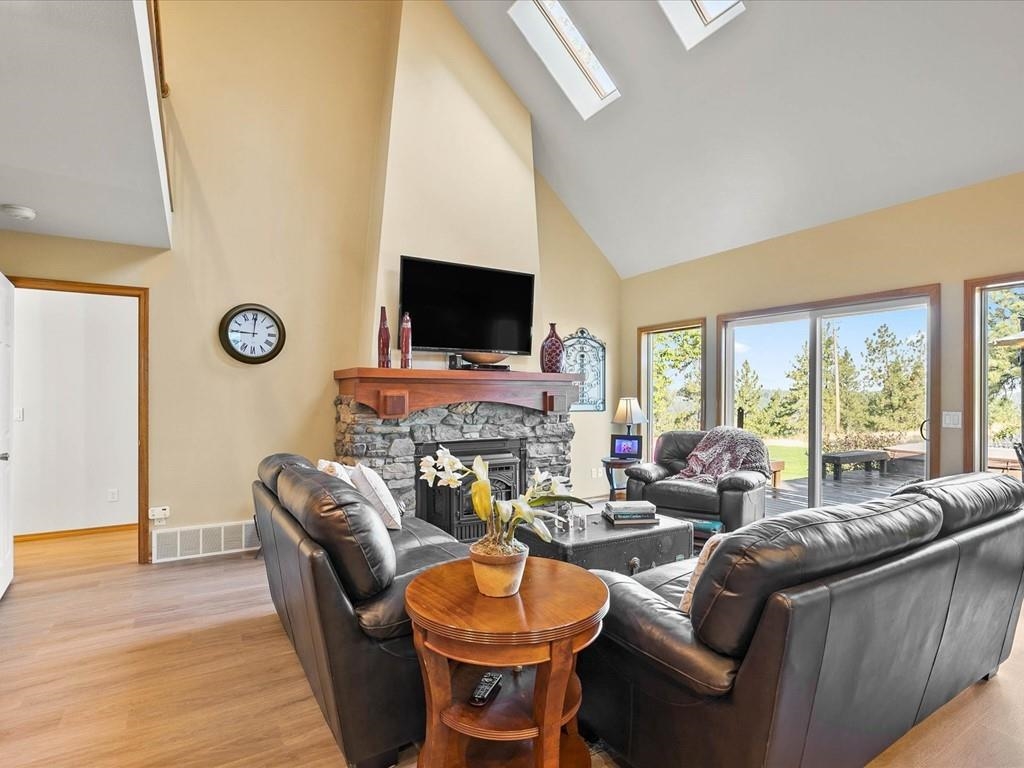 9103 South Sherman Road Spokane, WA 99224 - Photo 8 of 50