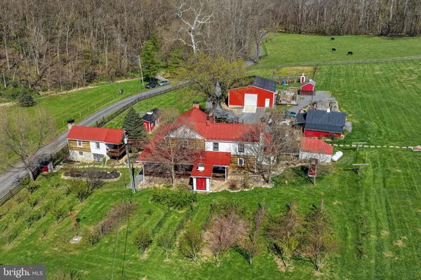 $599,999 | 989 Swover Creek Road, Edinburg, VA 22824
