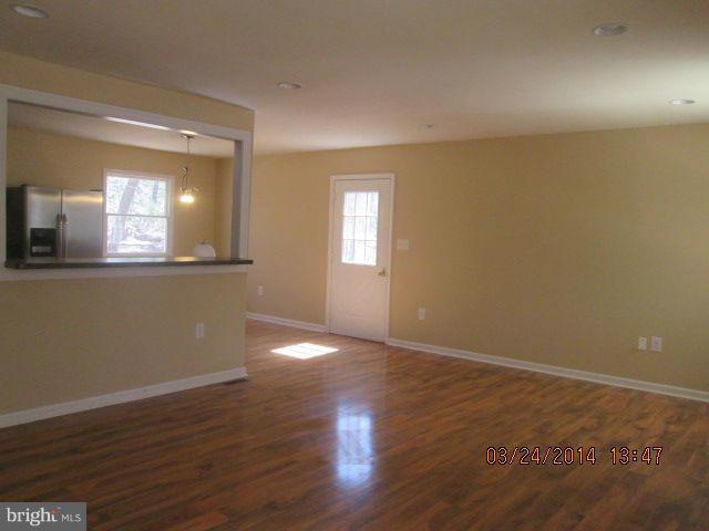 610 Sollers Wharf Road Lusby, MD 20657 - Photo 3 of 11 Living Room