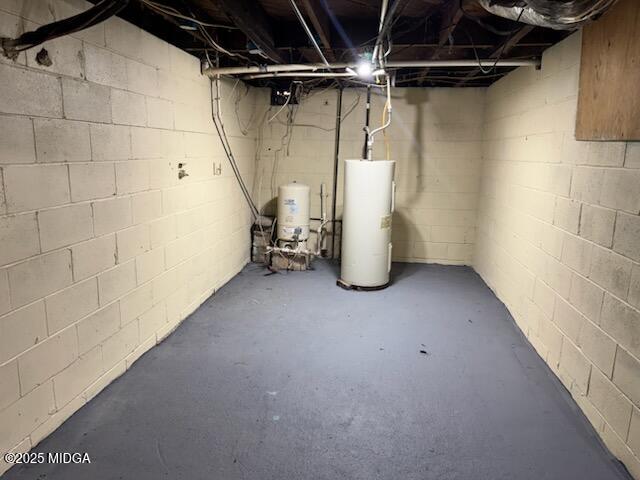 4912 Old Gordon Road Dry Branch, GA 31020 - Photo 27 of 32 a view of a room with racks