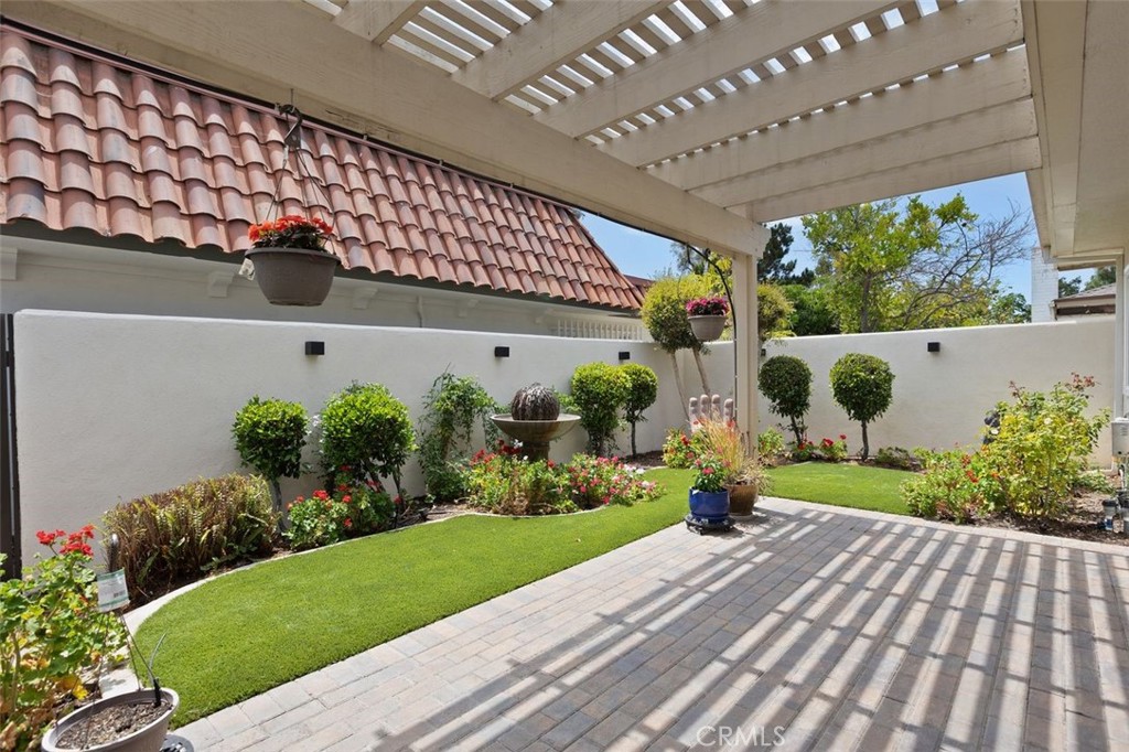 63 Seton Road Irvine, CA 92612 - Photo 30 of 50 Gallery Image 30