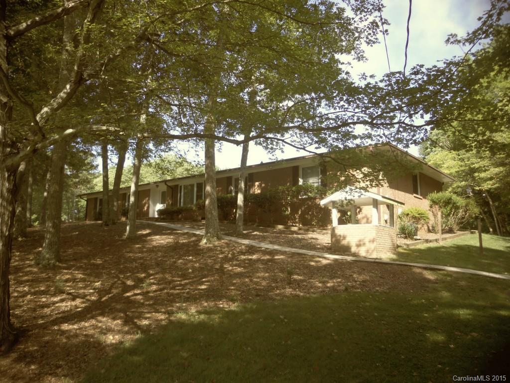 2111 Miranda Road Charlotte, NC 28216 - Photo 1 of 20 Gallery Image 1