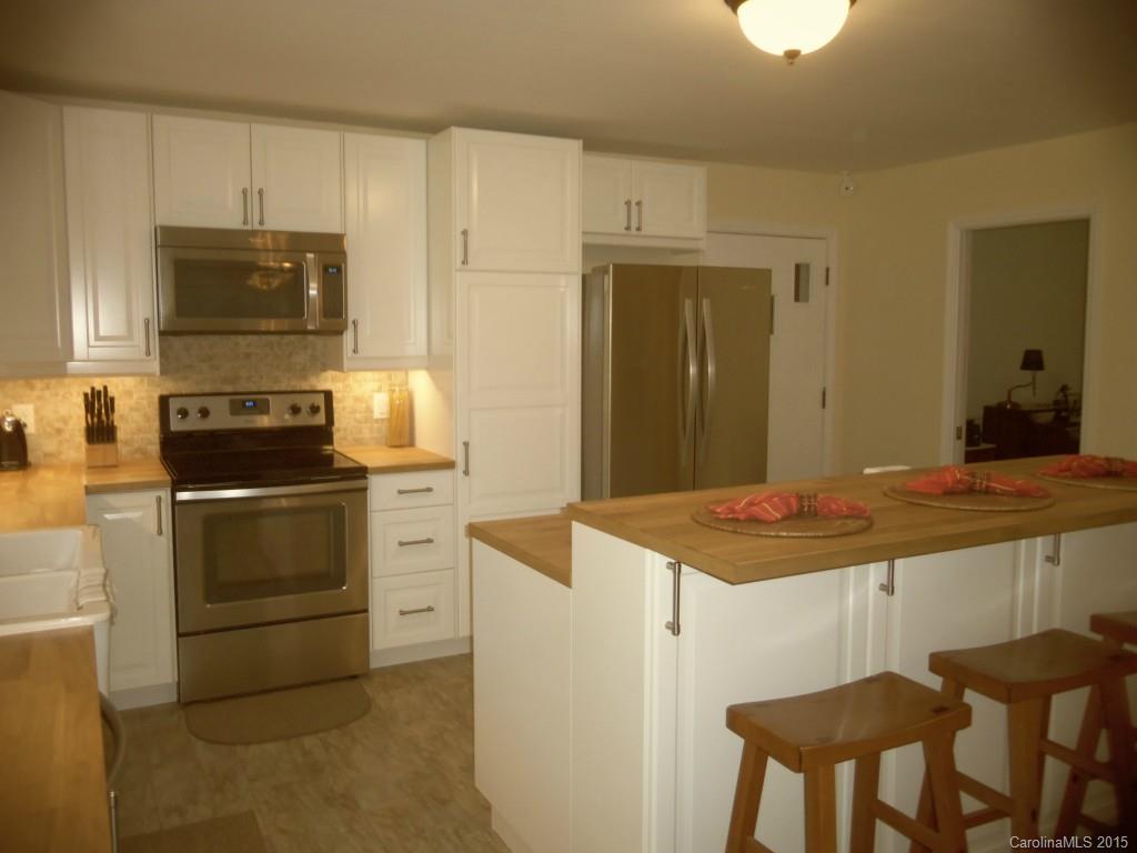 2111 Miranda Road Charlotte, NC 28216 - Photo 9 of 20 Gallery Image 9