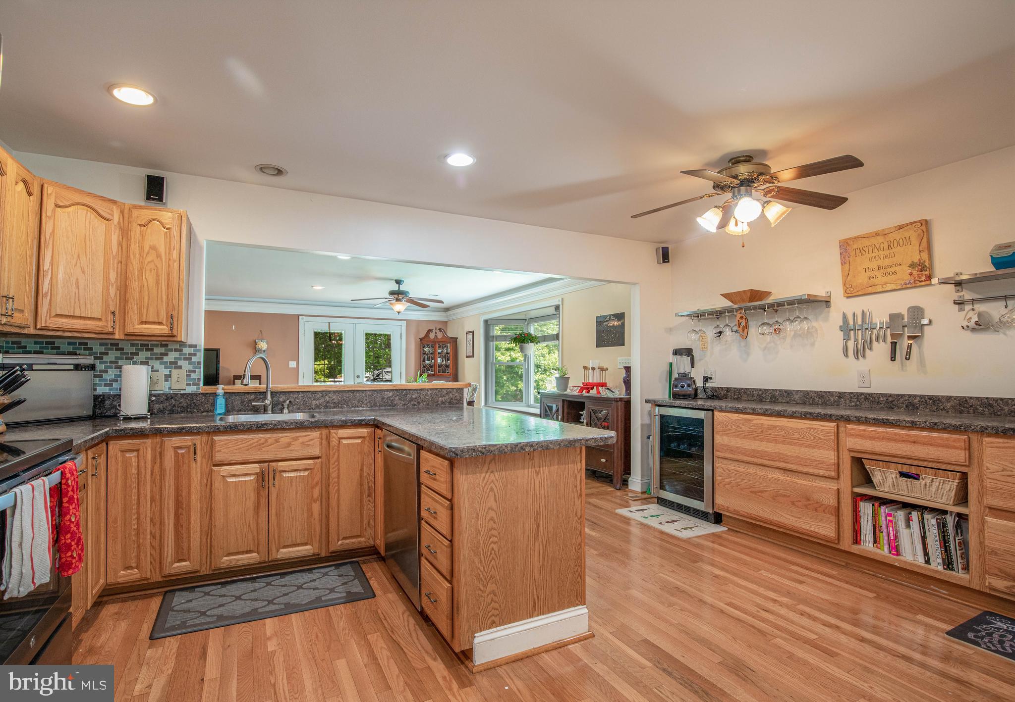 1930 Middleborough Road Baltimore, MD 21221 - Photo 3 of 42