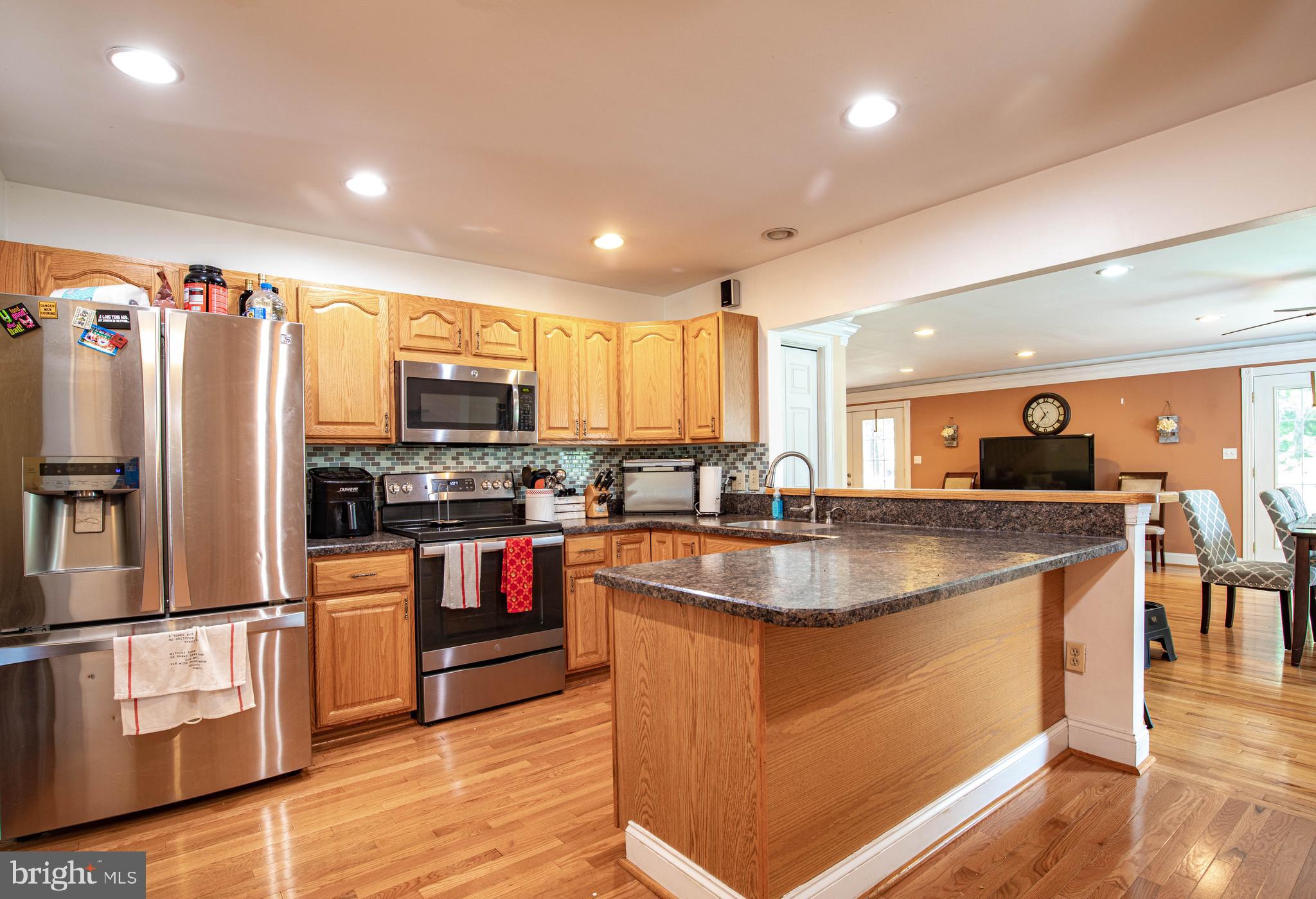 1930 Middleborough Road Baltimore, MD 21221 - Photo 4 of 42