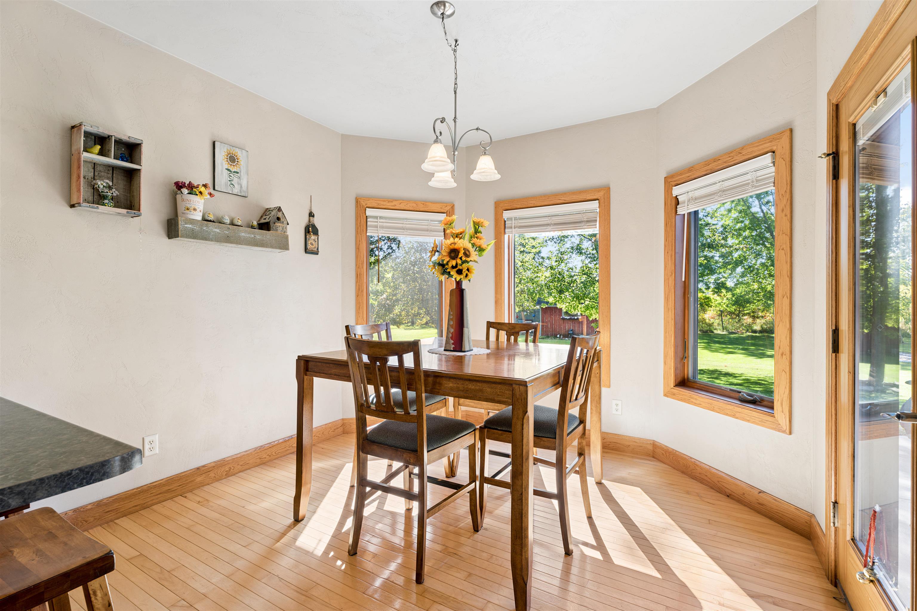 W5851 County Rd O Appleton, WI 54913 - Photo 10 of 33 Gallery Image 10
