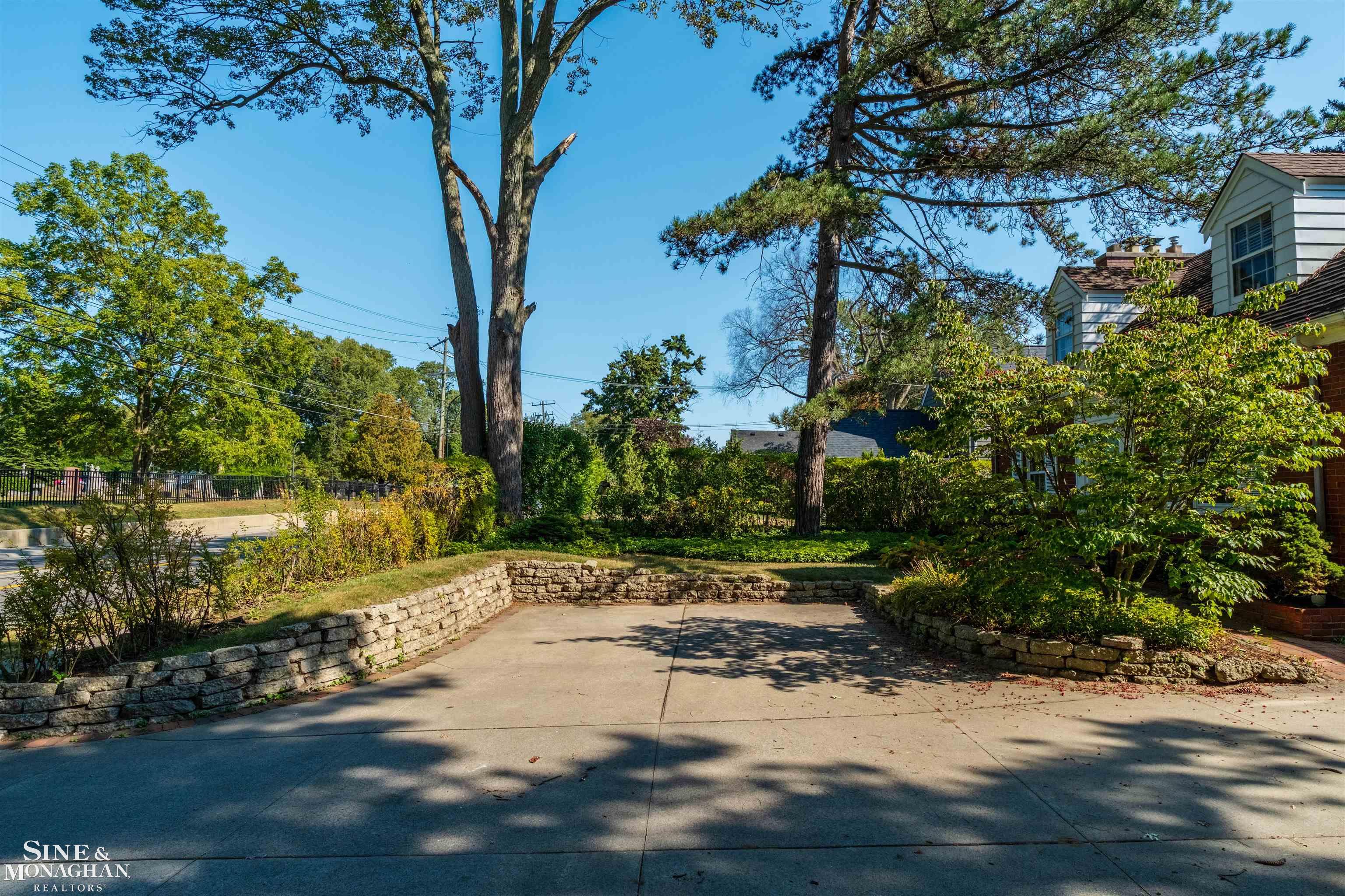 245 Moross Road Grosse Pointe Farms, MI 48236 - Photo 44 of 52