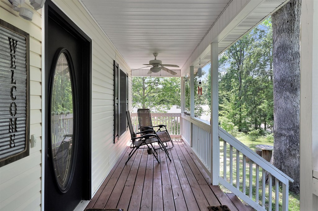 1329 Deer Meadows Road Sevierville, TN 37862 - Photo 3 of 33