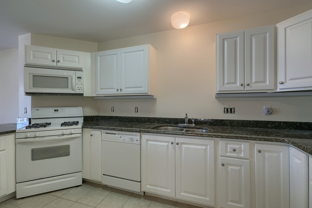 34 Burnham Road, Unit 404 Methuen, MA 01844 - Photo 11 of 21 Gallery Image 11