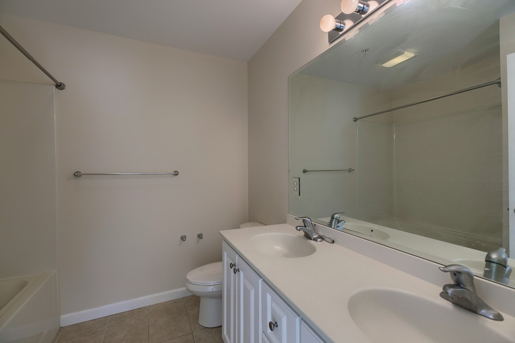 34 Burnham Road, Unit 404 Methuen, MA 01844 - Photo 7 of 21 Gallery Image 7