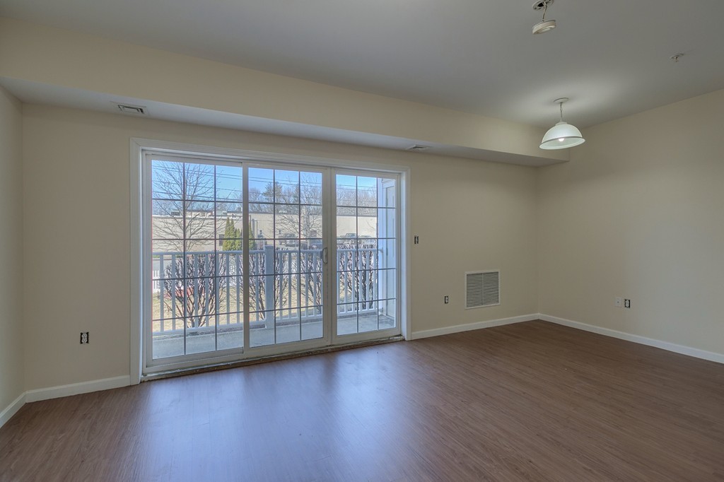 34 Burnham Road, Unit 404 Methuen, MA 01844 - Photo 8 of 21 Gallery Image 8