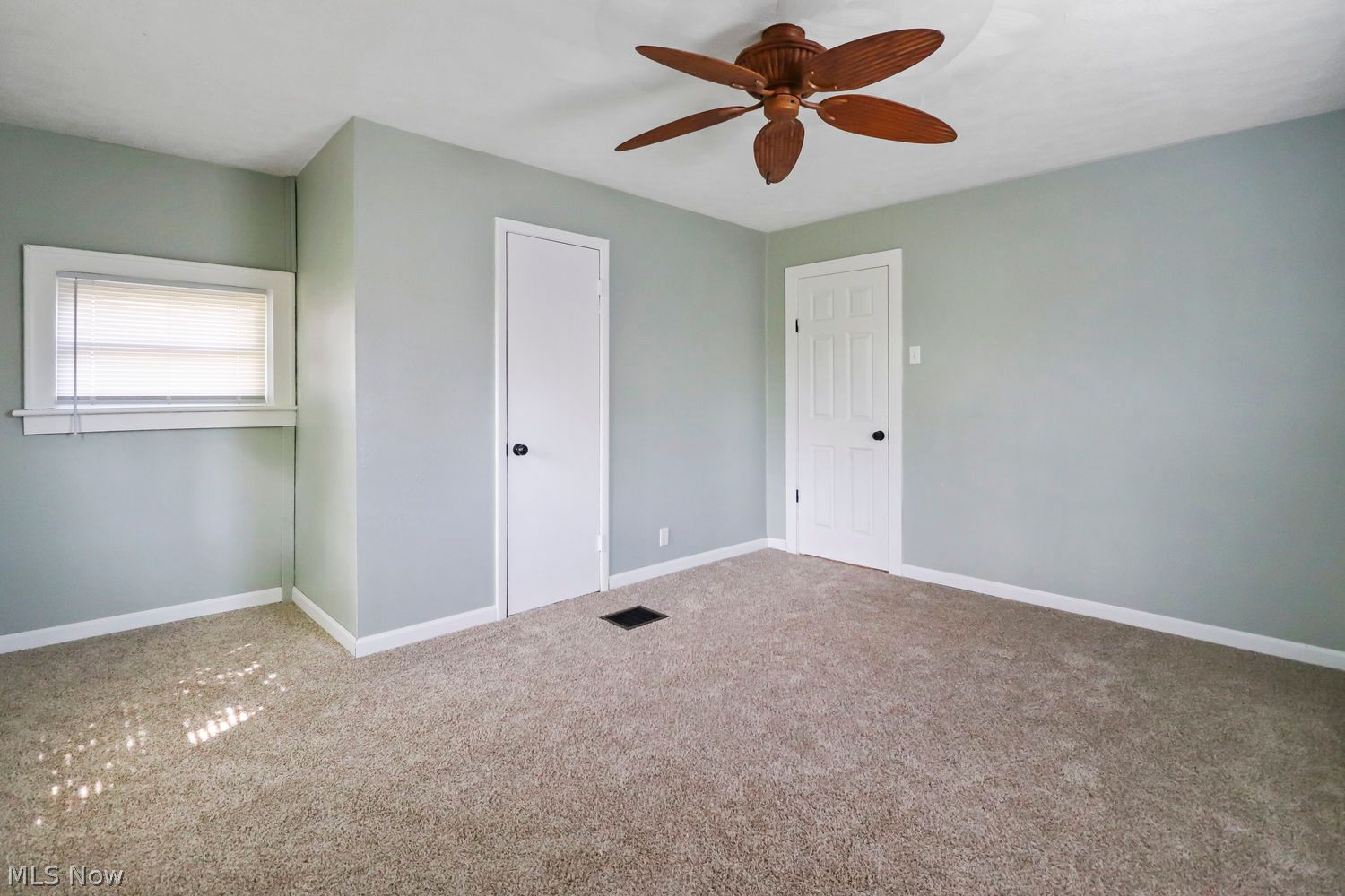 1368 Vane Avenue Akron, OH 44310 - Photo 15 of 23