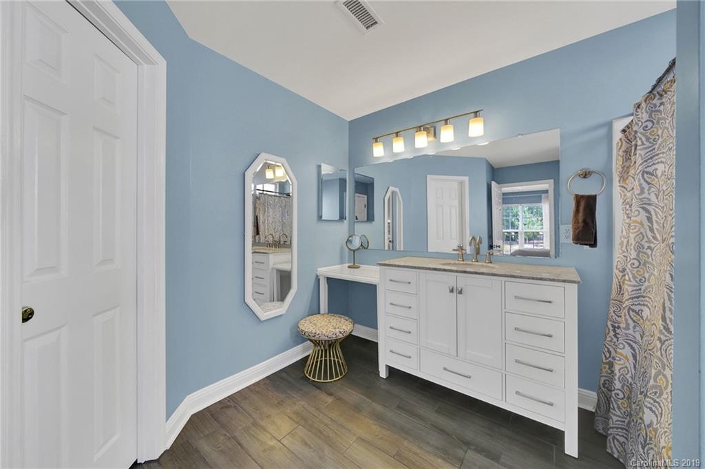 8224 Fox Swamp Road Charlotte, NC 28215 - Photo 14 of 22 Gallery Image 14