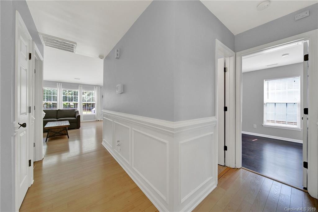 8224 Fox Swamp Road Charlotte, NC 28215 - Photo 3 of 22 Gallery Image 3