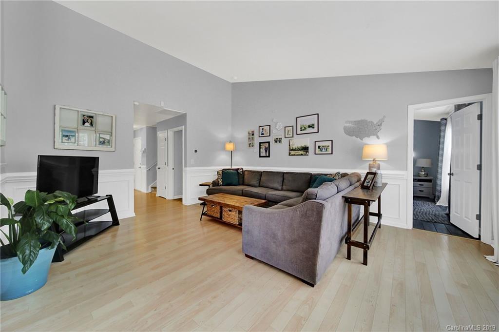 8224 Fox Swamp Road Charlotte, NC 28215 - Photo 7 of 22 Gallery Image 7