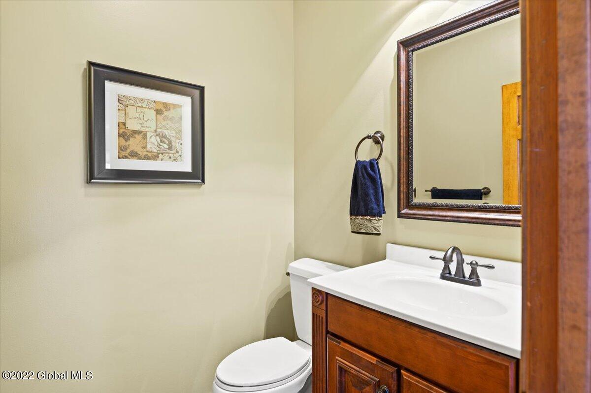 64 Timberwick Drive Halfmoon, NY 12065 - Photo 20 of 41 1st Floor Powder Room