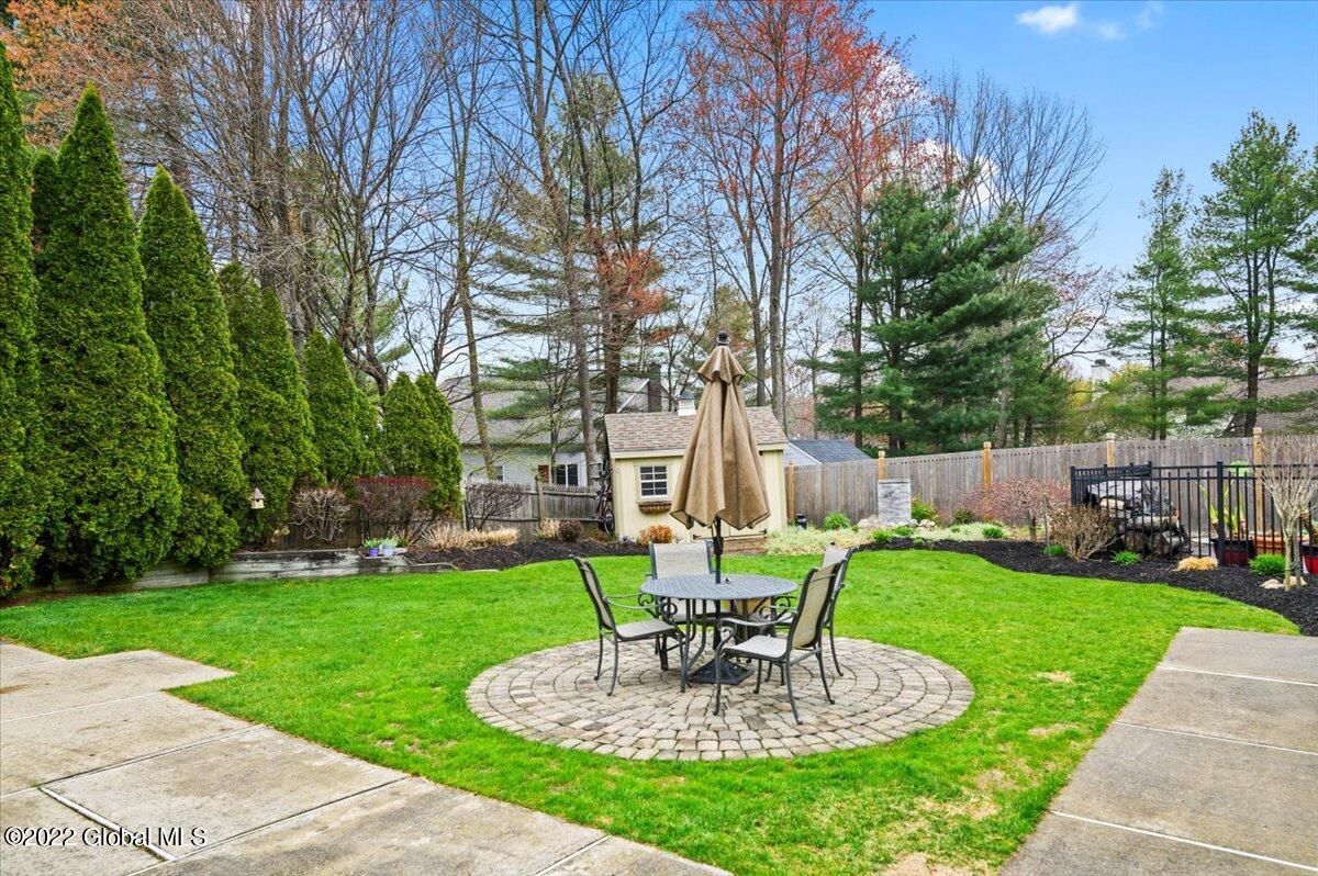 64 Timberwick Drive Halfmoon, NY 12065 - Photo 38 of 41 Circular Sitting Area