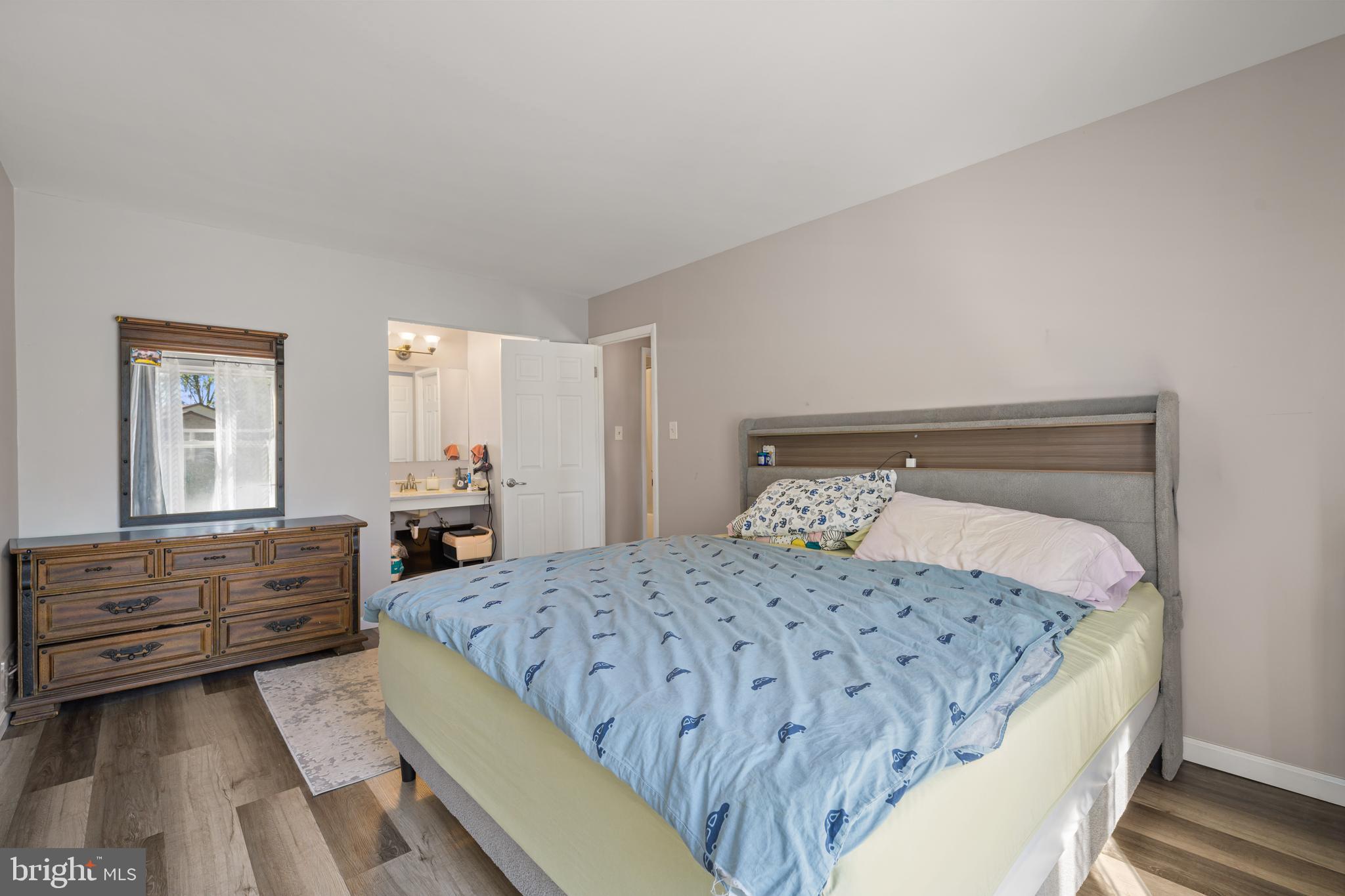 37 Buttonwood Road Voorhees, NJ 08043 - Photo 2 of 21