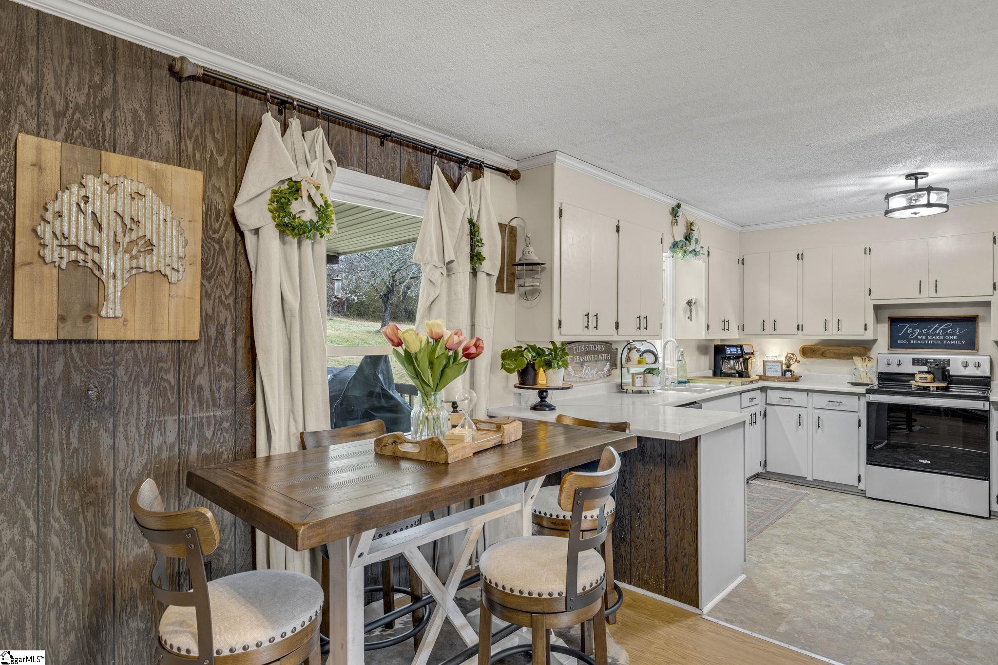 230 Lost Valley Road Pickens, SC 29671 - Photo 12 of 36
