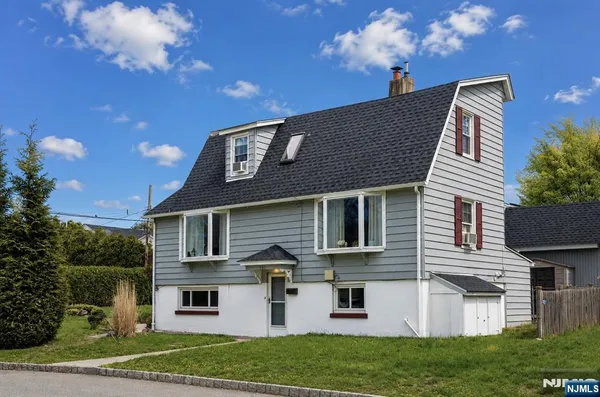 $680,000 | 287 Atlantic Drive, Parsippany, NJ 07054