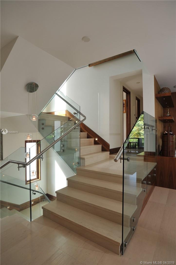 220 Woodcrest Road Key Biscayne, FL 33149 - Photo 11 of 25