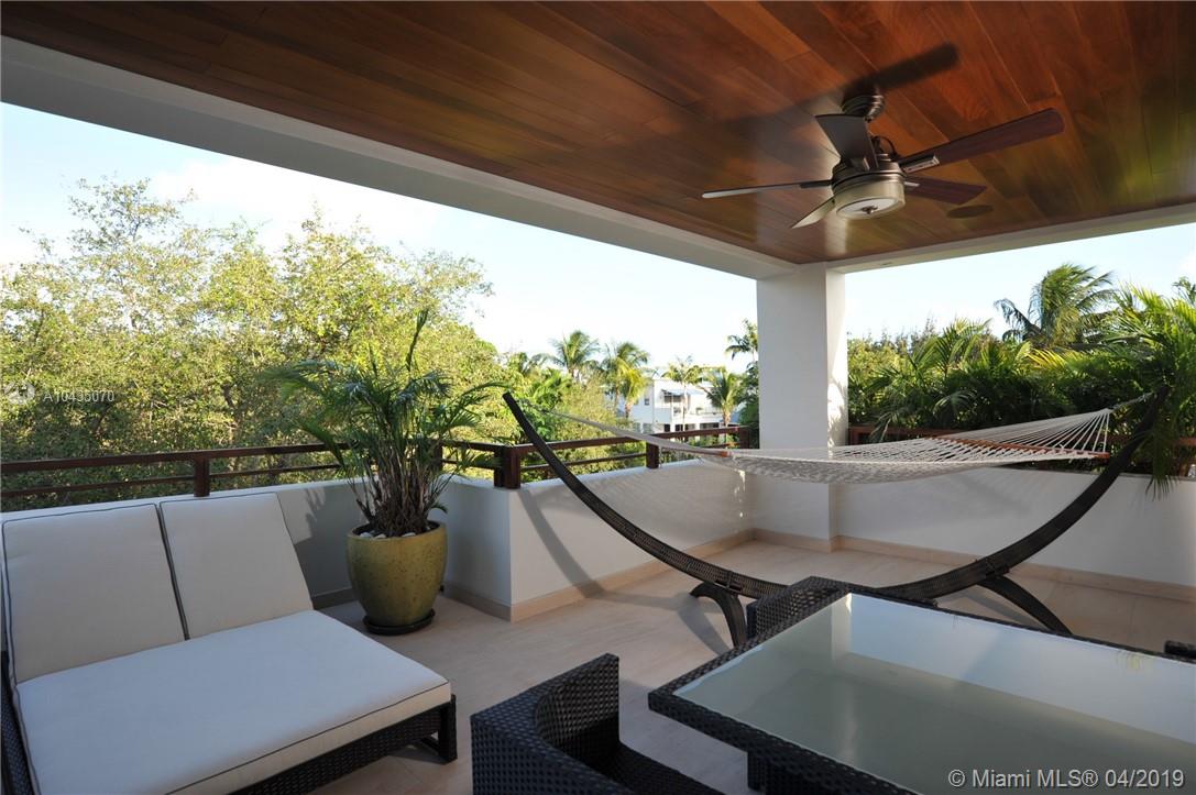 220 Woodcrest Road Key Biscayne, FL 33149 - Photo 17 of 25