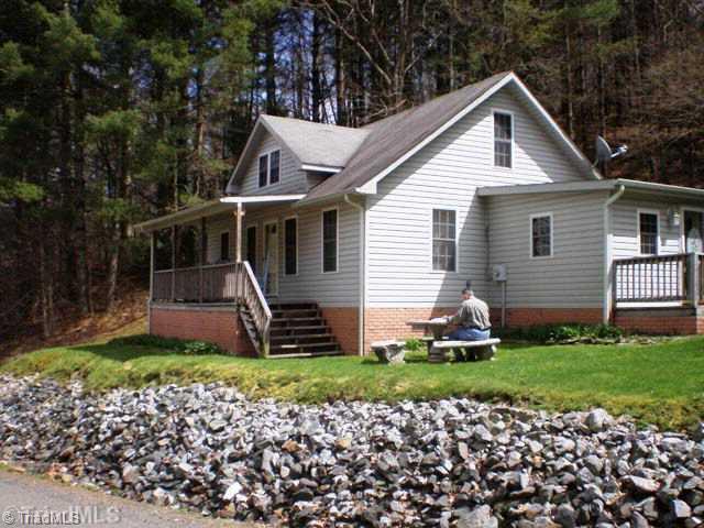 235 Howell Road Lansing, NC 28643 - Photo 2 of 16 Exterior Front.