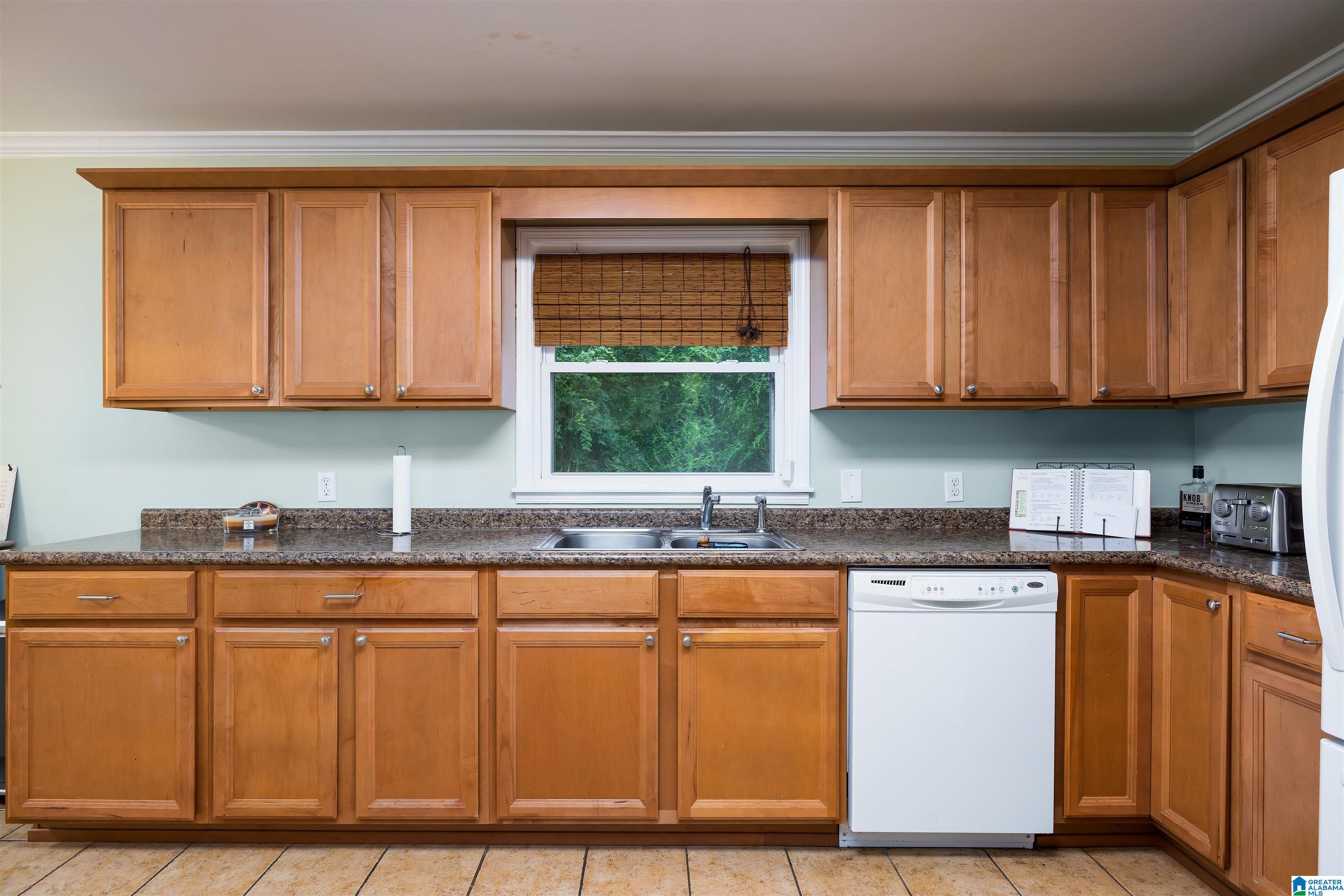 1301 Southhall Road Birmingham, AL 35213 - Photo 14 of 40