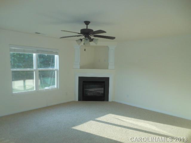 6834 Sunman Road Charlotte, NC 28216 - Photo 4 of 13 Gallery Image 4