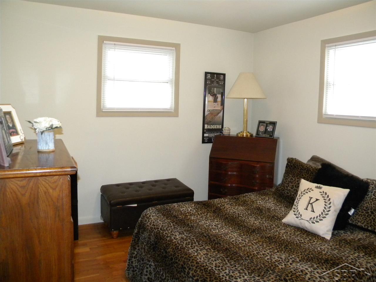1460 Midland Road Saginaw, MI 48638 - Photo 21 of 30 31344335-20.JPG