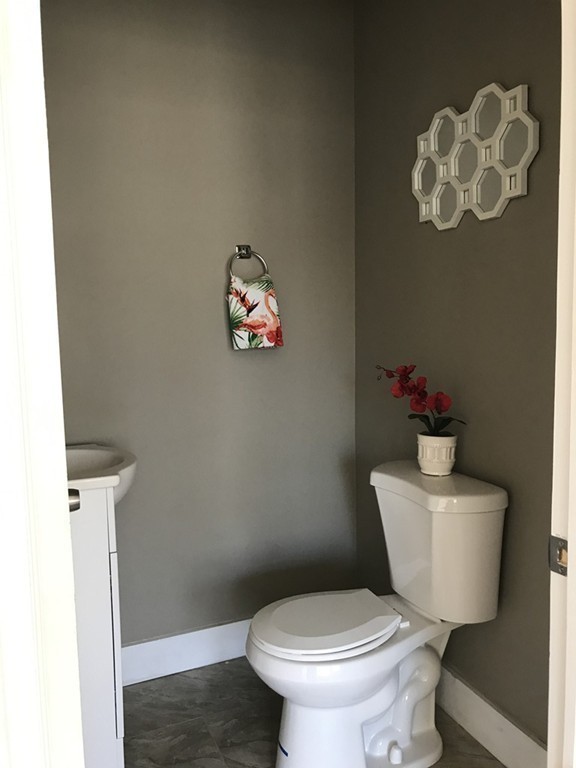 22 Virginia Street Springfield, MA 01108 - Photo 8 of 21 Gallery Image 8