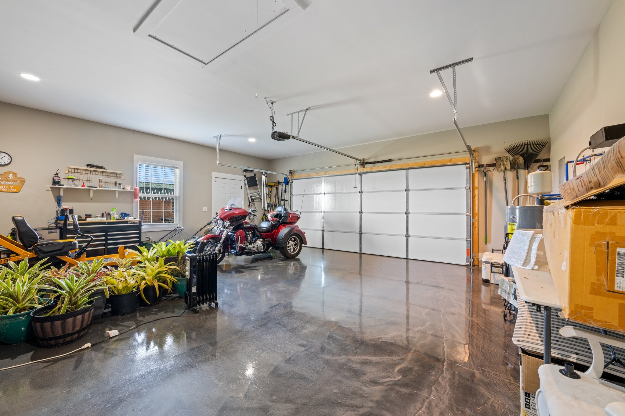 1357 Norton Road Manchester, TN 37355 - Photo 21 of 29 a view of a garage with a table and a chair