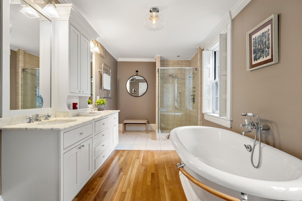 14 Pinckney Street Boston, MA 02114 - Photo 12 of 23