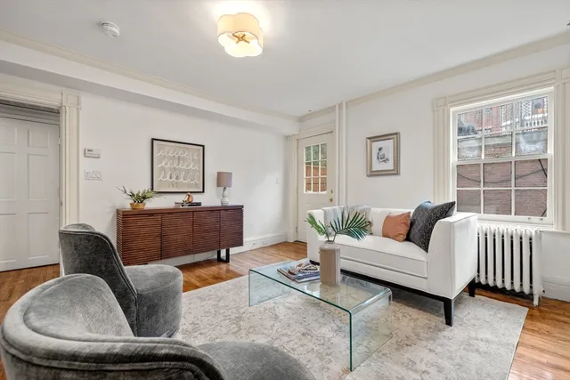 $3,995,000 | 14 Pinckney Street, Boston, MA 02114