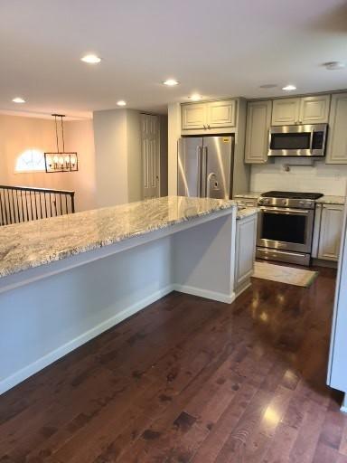1229 Firston Circle Pittsburgh, PA 15241 - Photo 4 of 22 Gallery Image 4