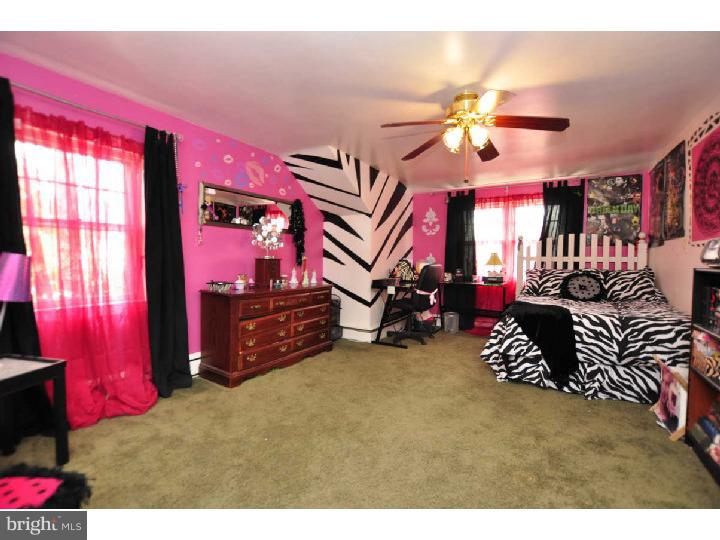 1247 Dill Road Havertown, PA 19083 - Photo 11 of 20 Bedroom 2