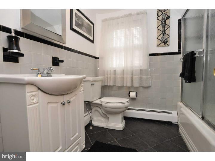 1247 Dill Road Havertown, PA 19083 - Photo 13 of 20 Bathroom