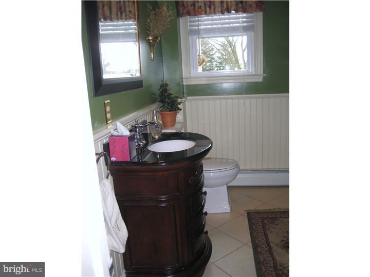1247 Dill Road Havertown, PA 19083 - Photo 9 of 20 Bathroom