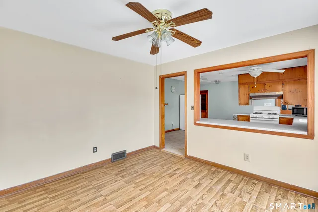 $399,900 | 9 Greenview Road, Danbury, CT 06811