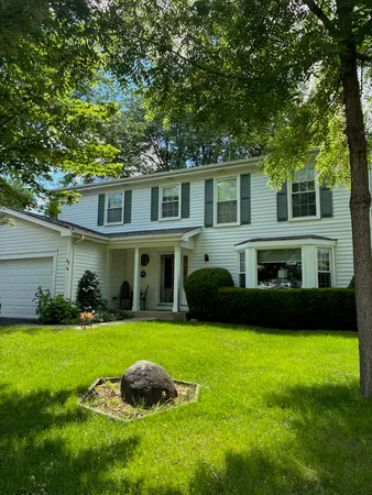 65 Cottonwood Circle, Batavia, IL 60510