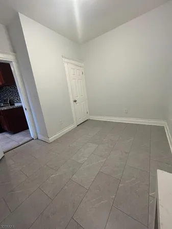 $2,100 | 182 Seymour Avenue, Newark, NJ 07108