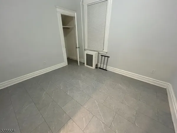 $2,100 | 182 Seymour Avenue, Newark, NJ 07108
