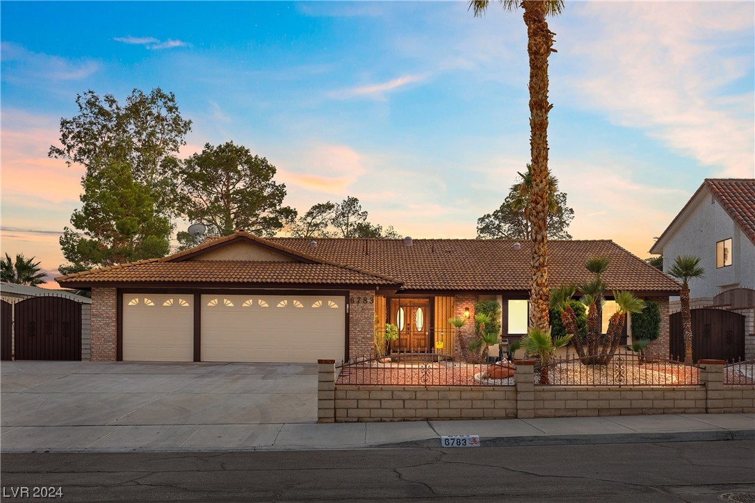 6783 Baile Road Las Vegas, NV 89146 - Photo 8 of 49 Gallery Image 8