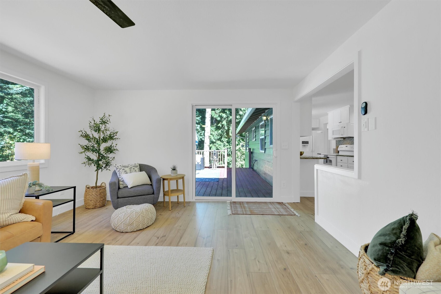 20915 West Richmond Road Bothell, WA 98021 - Photo 20 of 40 Gallery Image 20