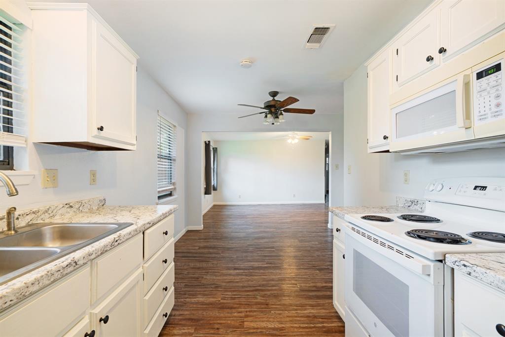 350 Town E Drive Reno, TX 75462 - Photo 13 of 16